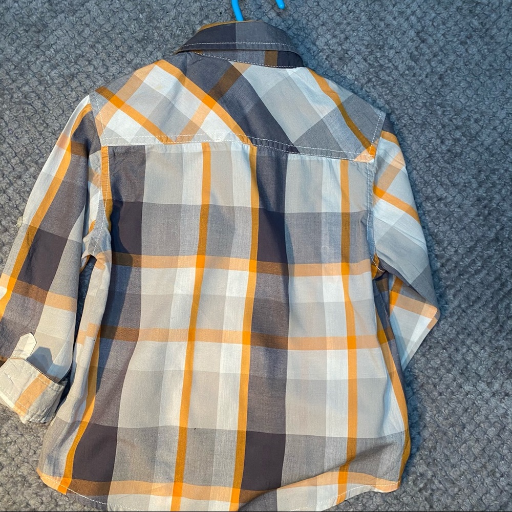 Sovereign Code button up 3T - Picture 2 of 3